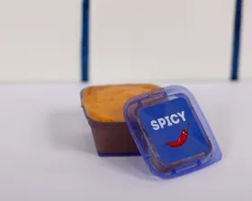سبايسي صوص على بلاط سيك آب